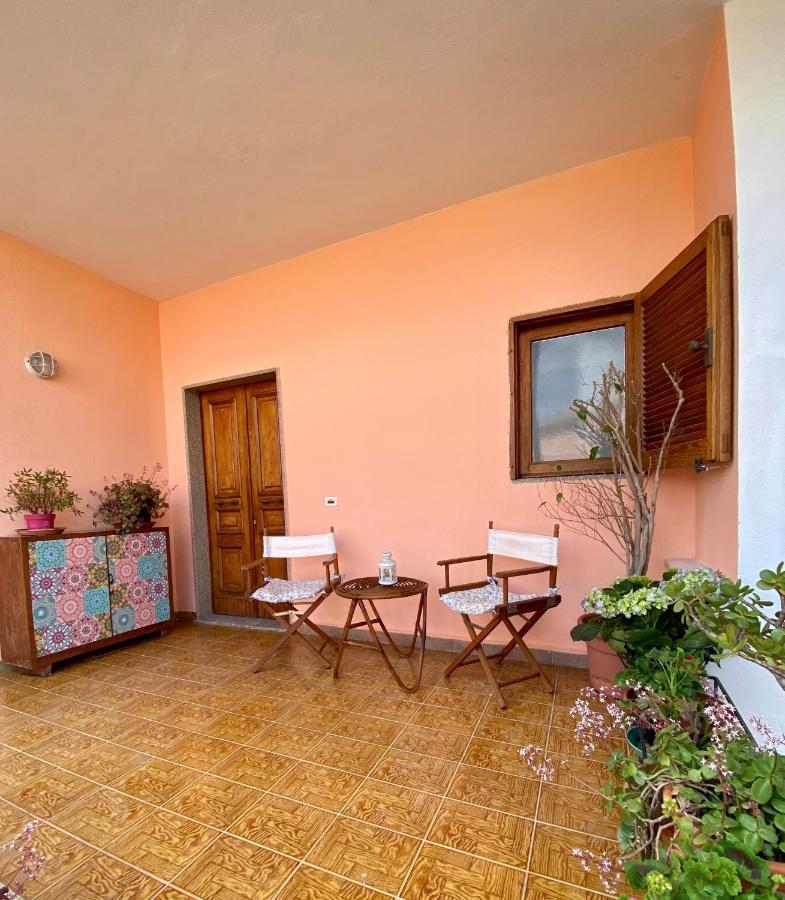Casa Dei Giunchi Hotel Олбия Екстериор снимка